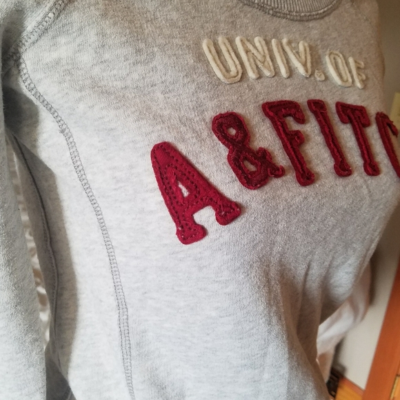Abercrombie sweatshirt - Picture 2 of 7
